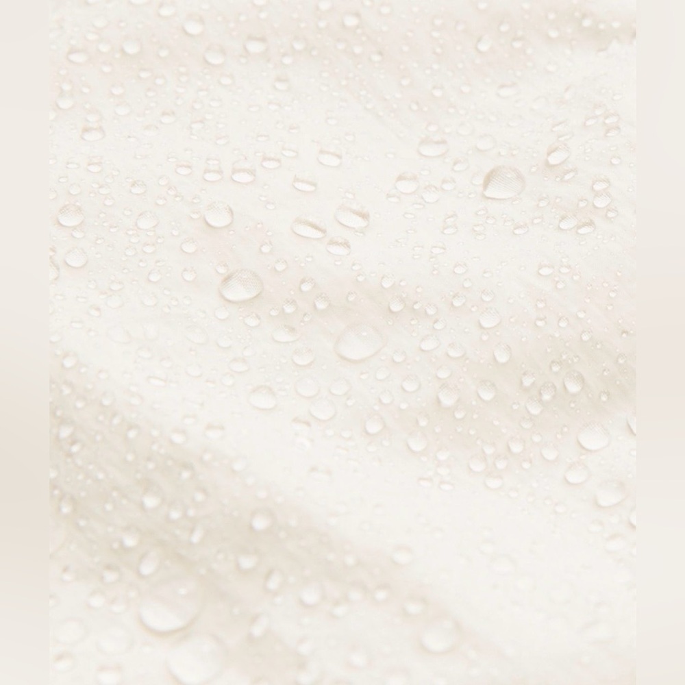 Lululemon Women’s InsulEight Cold-Weather Run Shell Light Ivory - Picture 10 of 17